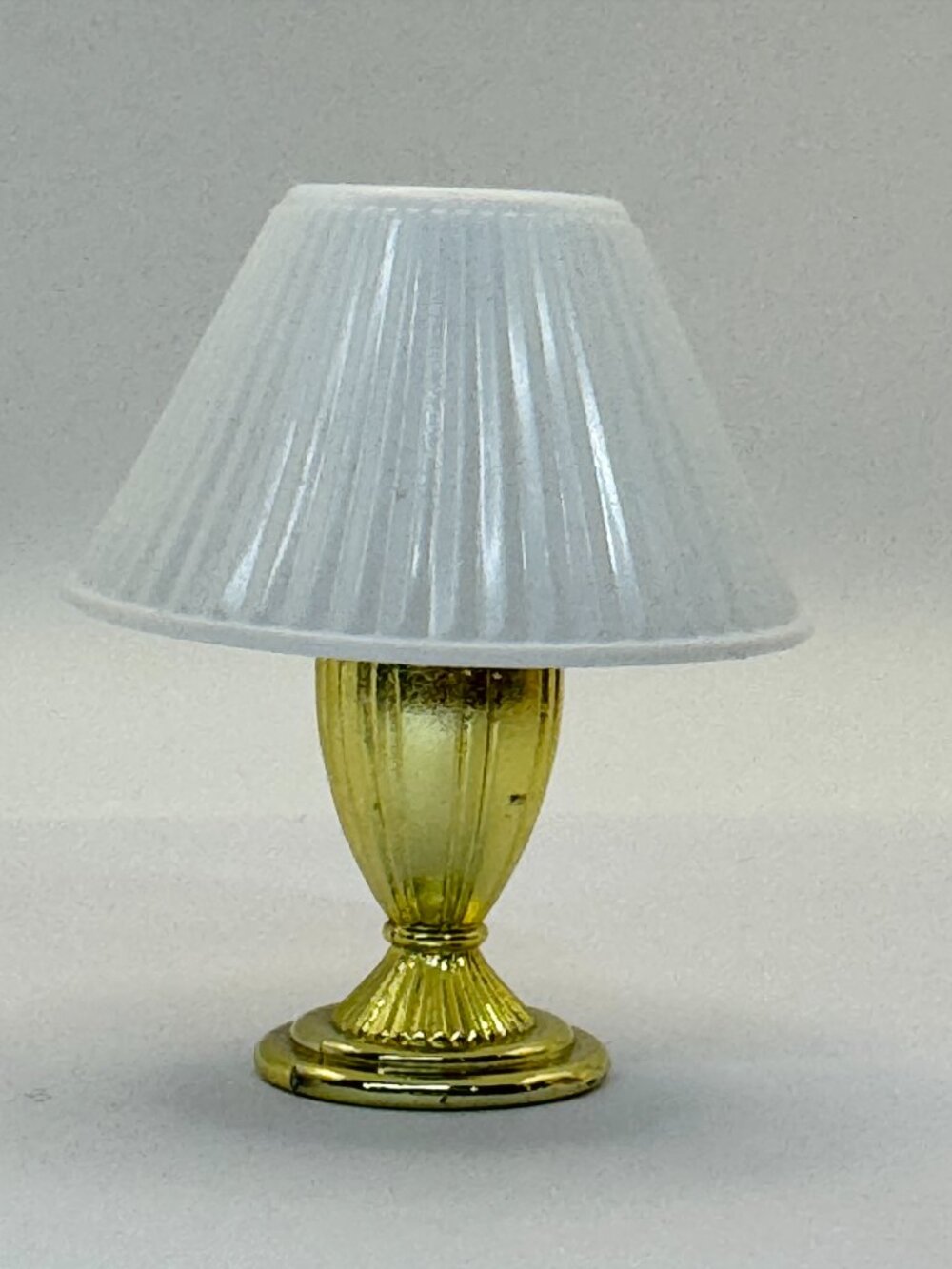 Vintage Minature Dollhouse TABLE LAMP Dollhouse Plastic White Shade Gold Base